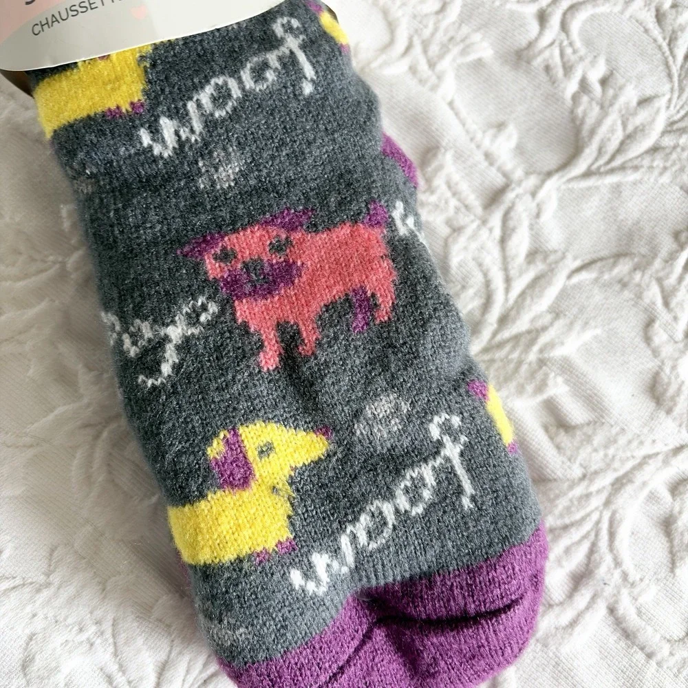 Pudus Slipper Socks Women Gray Dog Print Faux Fur Lined Non Slip Gripper NWT